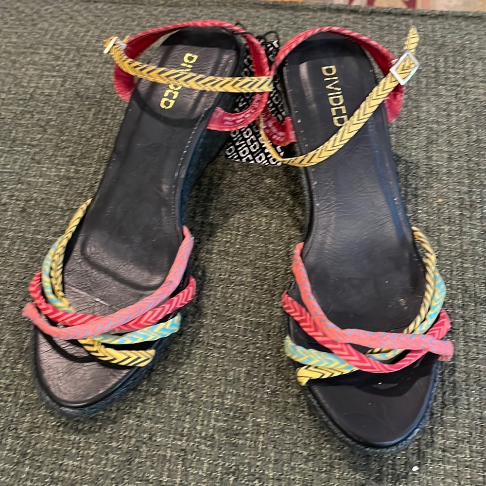 H&M colourful strappy wedge sensors (sz 7)